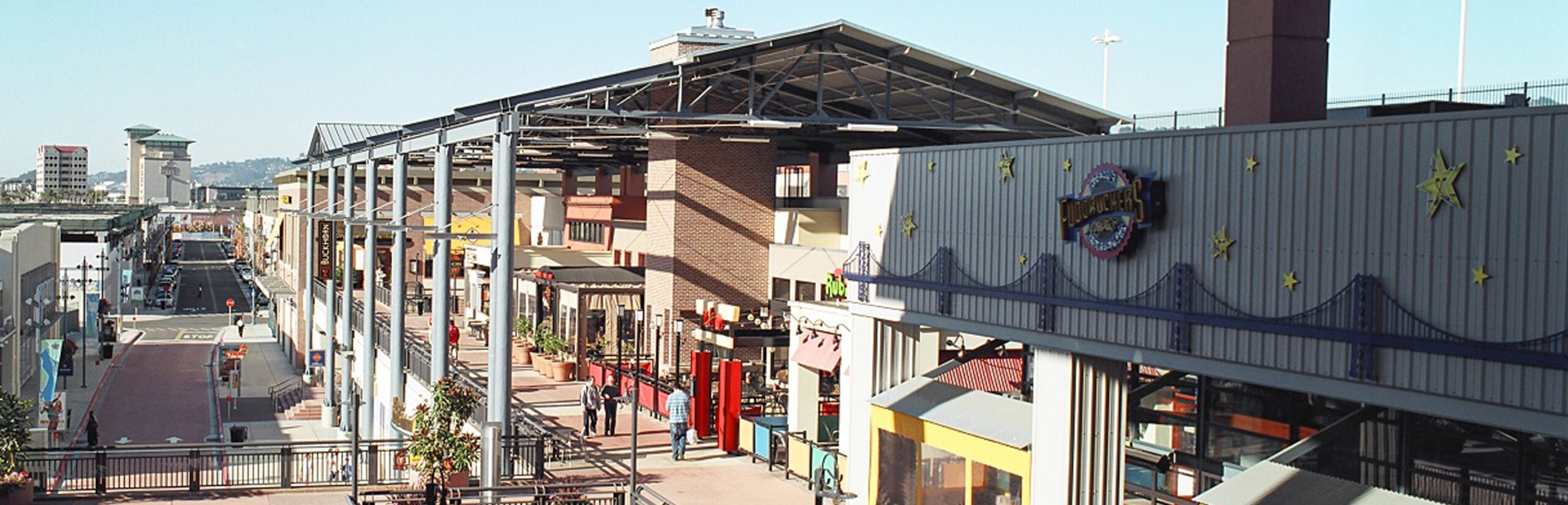 Bay Street Parking Structure • Emeryville, CA